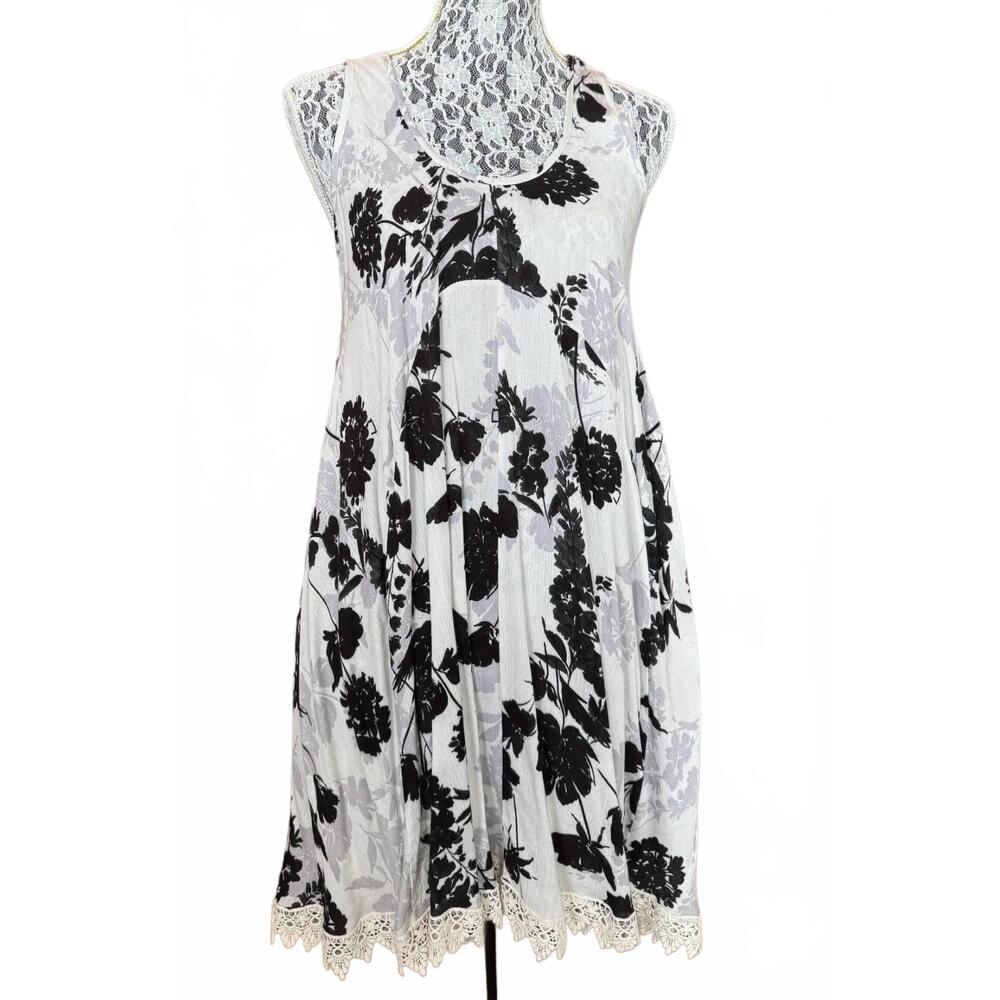 NEW CHRIS & CAROL women's midnight garden crochet trimmed dress in black/white